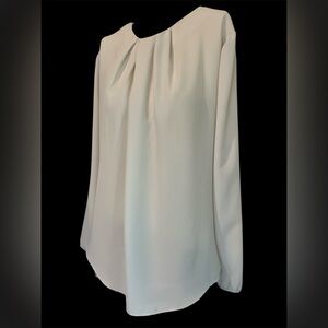 Ann Taylor Women’s Cream Pleated Neck Long Sleeve Blouse SZ L